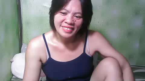 smilinglady27 online show from 6, 3, 2025