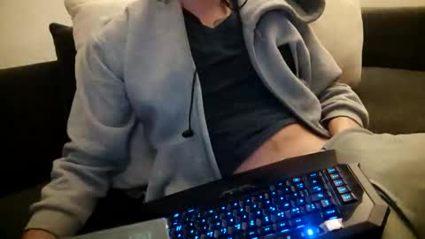 Smokeandwatching online show from 8, 12, 2024