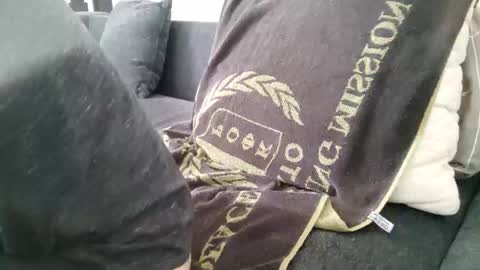 Smokeandwatching online show from 23, 2, 2025