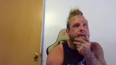 Snapshot of smokebluntafterblunt chatting on 4, 7, 2026 smoke online show from 4, 7, 2026