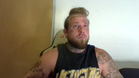 Snapshot of smokebluntafterblunt chatting on 4, 8, 2026 smoke online show from 4, 8, 2026