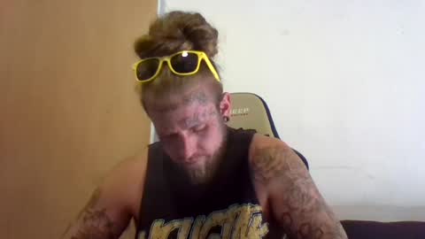 Snapshot of smokebluntafterblunt chatting on 5, 8, 2026 smoke online show from 5, 8, 2026