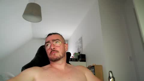 AllDayIDream online show from 3, 8, 2026