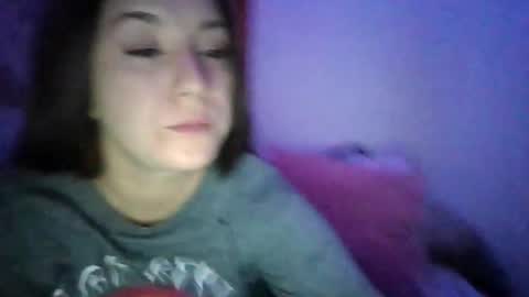 Snapshot of smoothmove1215 chatting on 21, 12, 2025 smoothmove1215 online show from 21, 12, 2025