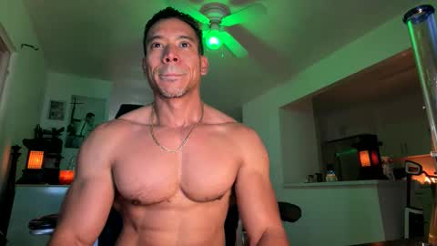 Snapshot of smoothripz chatting on 18, 3, 2026 smoothripz online show from 18, 3, 2026