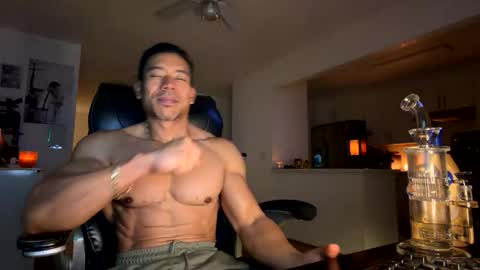 Snapshot of smoothripz chatting on 21, 3, 2026 smoothripz online show from 21, 3, 2026