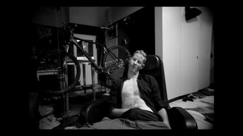 Snapshot of sneaky1985 chatting on 9, 3, 2026 sneaky1985 online show from 9, 3, 2026