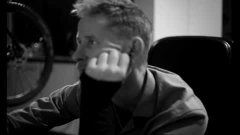 Snapshot of sneaky1985 chatting on 18, 3, 2026 sneaky1985 online show from 18, 3, 2026