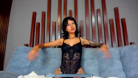 snner_velvet online show from 28, 4, 2026