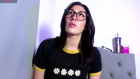 IG     OF red moonn online show from 19, 11, 2025