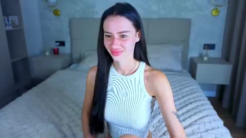 Snapshot of snow_whiteeex chatting on 23, 6, 2026 snow_whiteeex online show from 23, 6, 2026