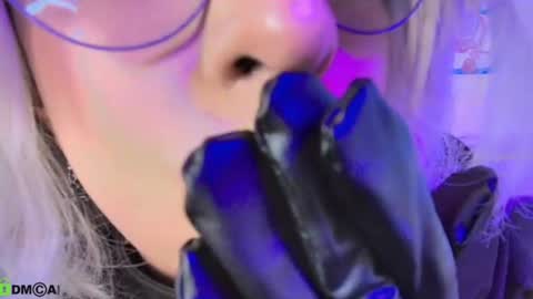 Snow and Bubble online show from 28, 7, 2026