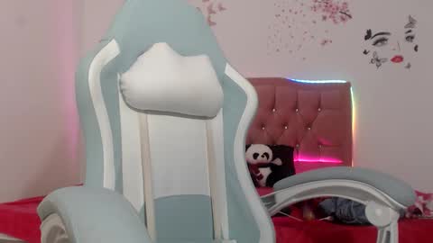 snowhot_69 online show from 2, 4, 2026