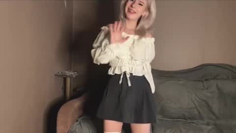 Snapshot of snowy_alice chatting on 10, 10, 2025 snowy_alice online show from 10, 10, 2025