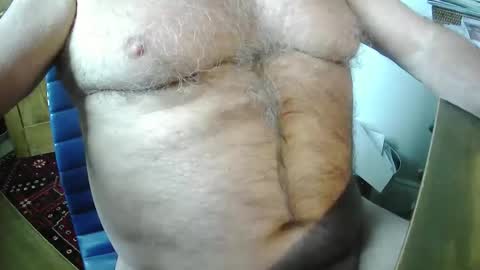 Snapshot of snudge432 chatting on 26, 4, 2026 snudge432 online show from 26, 4, 2026