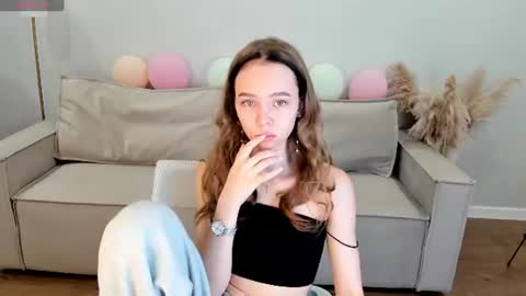 Sofa online show from 6, 7, 2026