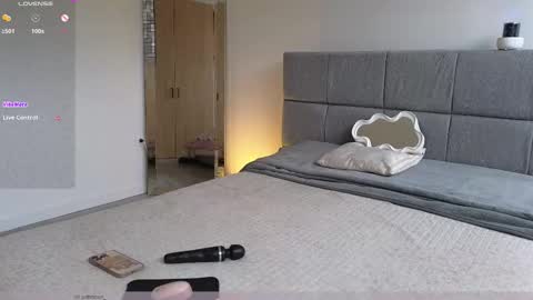 IG Soffimoon   I THANK YOU FOR LEAVING YOUR FOLLOW online show from 4, 2, 2026