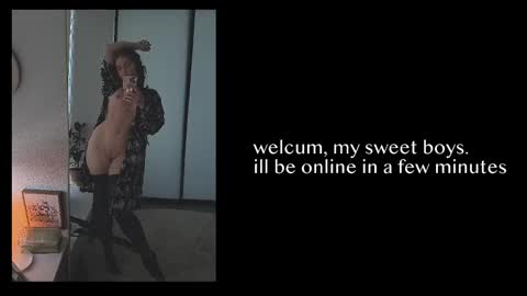 Julia    online show from 6, 2, 2026