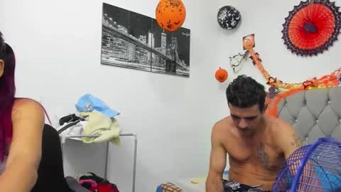 Snapshot of sofi_and_santy chatting on 4, 11, 2025 SOFI AND SANTY online show from 4, 11, 2025