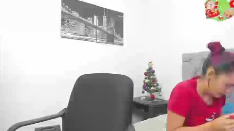 Snapshot of sofi_and_santy chatting on 6, 1, 2026 SOFI AND SANTY online show from 6, 1, 2026