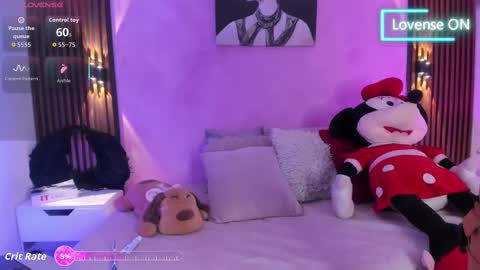sofi_cuttie online show from 13, 11, 2025