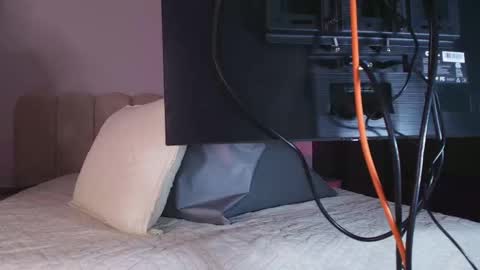 Sofia online show from 14, 11, 2025