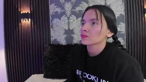 Snapshot of sofi_lassa_ chatting on 9, 6, 2026 SOFIA online show from 9, 6, 2026