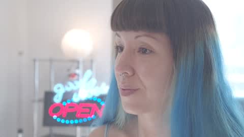 Sofi Mora online show from 13, 1, 2025