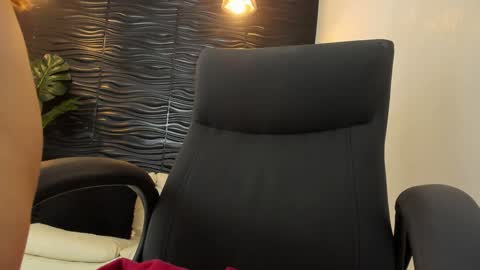 Snapshot of sofia44 chatting on 7, 2, 2025 Skarlett online show from 7, 2, 2025