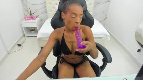 sofia_echeverri online show from 9, 5, 2026