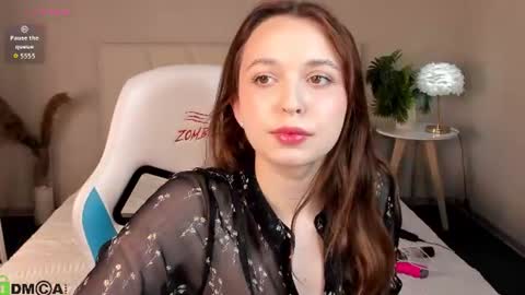 Sofia Gaze online show from 21, 6, 2026