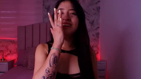 sofia gomes online show from 12, 3, 2026