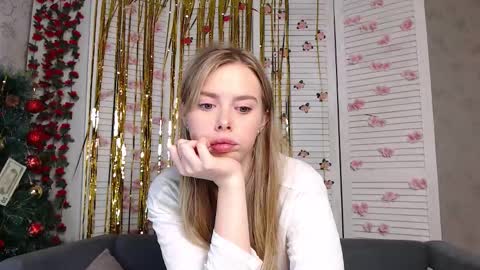 Sofia here online show from 17, 12, 2025
