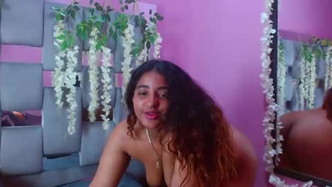 Snapshot of sofia_hernandeez_ chatting on 13, 12, 2024 Sofi online show from 13, 12, 2024