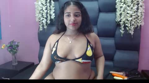Snapshot of sofia_hernandeez_ chatting on 4, 2, 2025 Sofi online show from 4, 2, 2025
