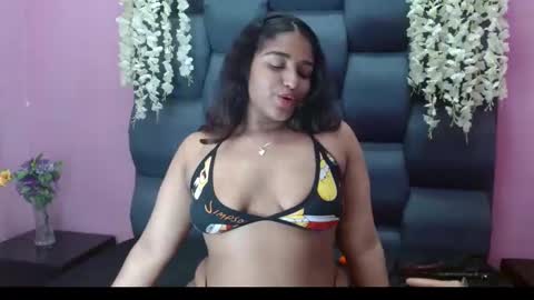 Snapshot of sofia_hernandeez_ chatting on 4, 2, 2025 Sofi online show from 4, 2, 2025