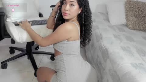 Snapshot of sofia_mendez01 chatting on 10, 1, 2025 SofiONLYFANS sofia storm online show from 10, 1, 2025
