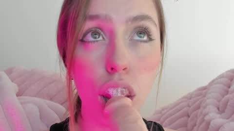     online show from 16, 2, 2025