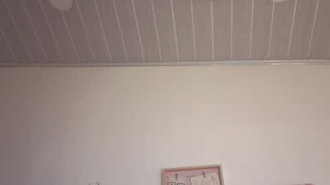     online show from 21, 12, 2025