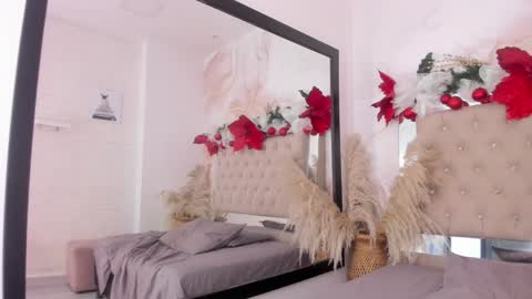 Snapshot of sofia_riveraa chatting on 24, 12, 2024 SOFIA online show from 24, 12, 2024