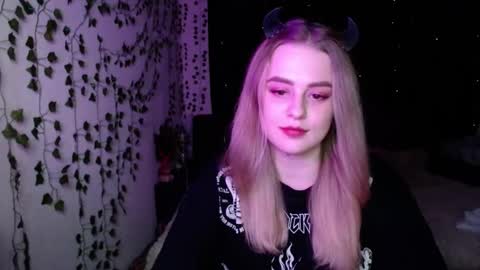 sofia_rosemary online show from 8, 3, 2025