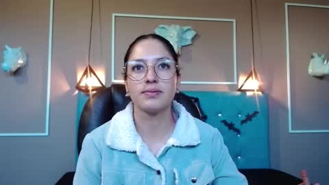 Snapshot of sofia_white3 chatting on 19, 10, 2025 Sofa online show from 19, 10, 2025