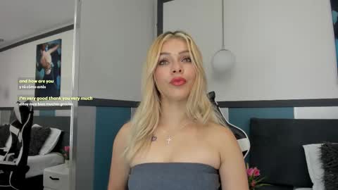 Snapshot of sofiaa_morris chatting on 6, 11, 2025 Sofia online show from 6, 11, 2025