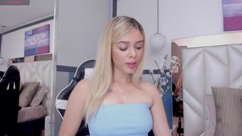 Snapshot of sofiaa_morris chatting on 4, 2, 2026 Sofia online show from 4, 2, 2026