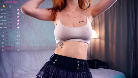 Hi My name is Sofia Welcome to my room Please thumbs up - its important online show from 10, 1, 2025