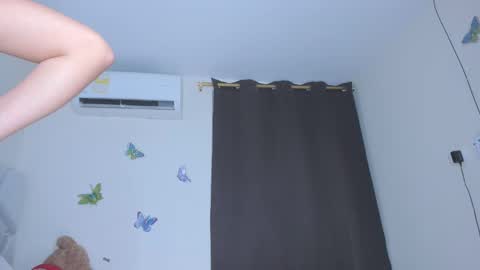 sofiacastillo01 online show from 5, 3, 2026