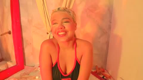 sofiacastillo01 online show from 28, 6, 2026