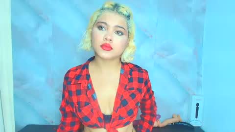 sofiacastillo01 online show from 13, 7, 2026