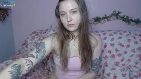 Snapshot of sofiafaerie chatting on 5, 4, 2026 sofiafaerie online show from 5, 4, 2026