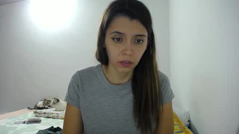 Snapshot of sofiahenao2 chatting on 23, 10, 2025 sofiahenao2 online show from 23, 10, 2025